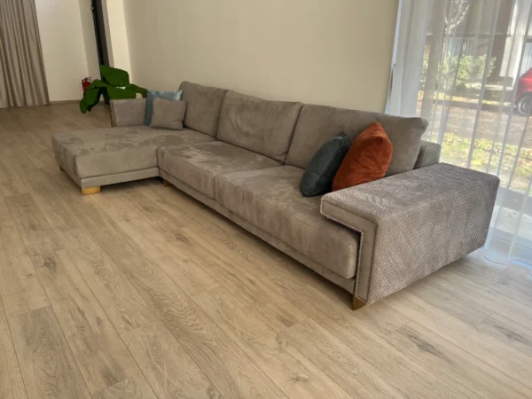 Olasz designer felső kategóriás bemutató ülőgarnitúra